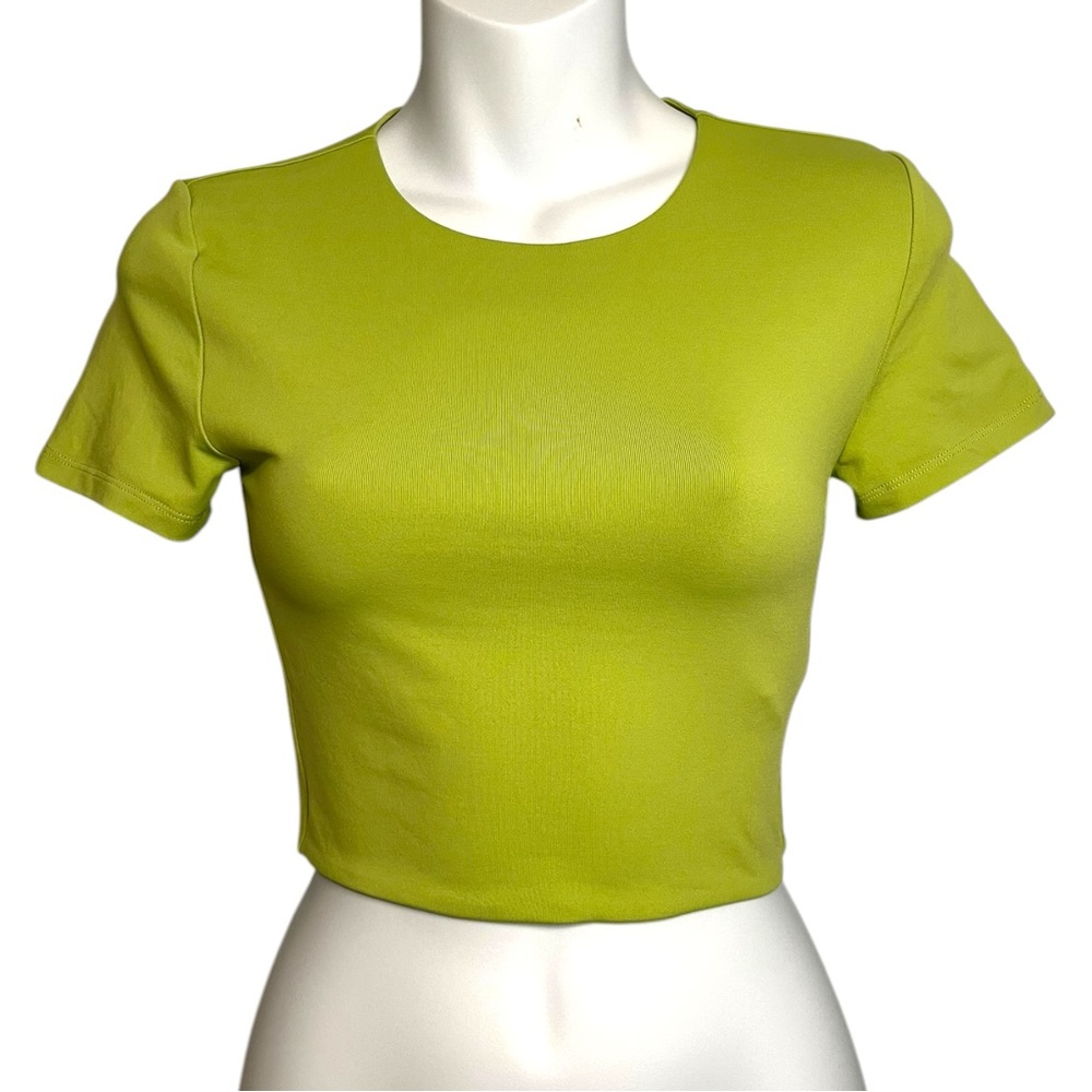 Aritzia Babaton Contour Green Cropped Top